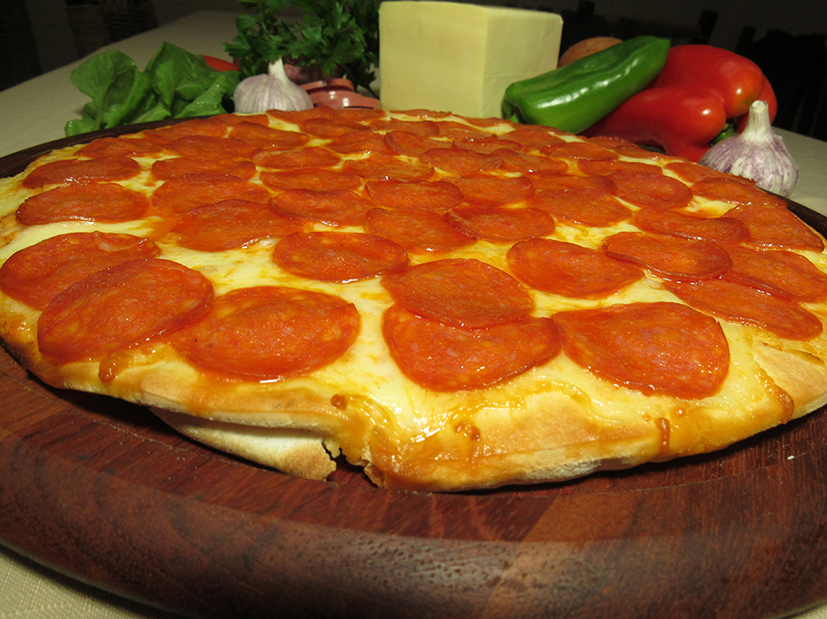 Rodízio de Pizzas com vasto cardápio de pizzas doces e salgadas - Pizzaria Costa do Sol